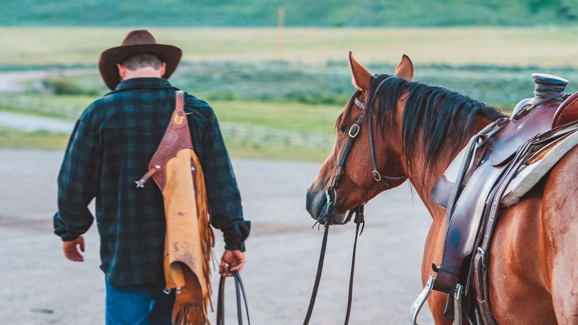 Gear up for any adventure with our men's collection including the oilskin Pathfinder Jacket and Kodiak Hat